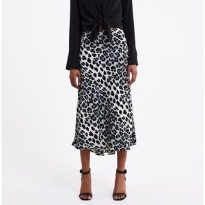 Zara Leopard Skirt
